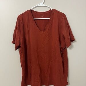 Lands end relaxed fit v-neck short sleeved shirt